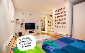 Eazzynight Center Apartment