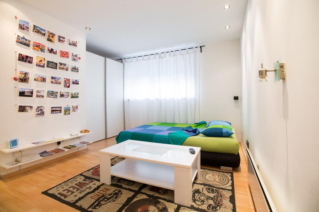 Eazzynight Center Apartment Zagreb Chambre photo